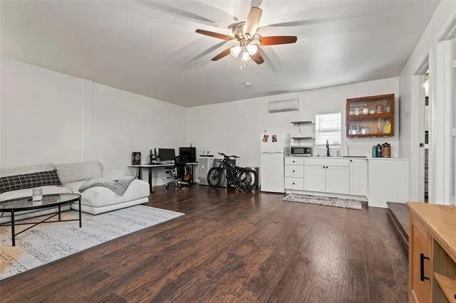Photo of 2604 Dana Street