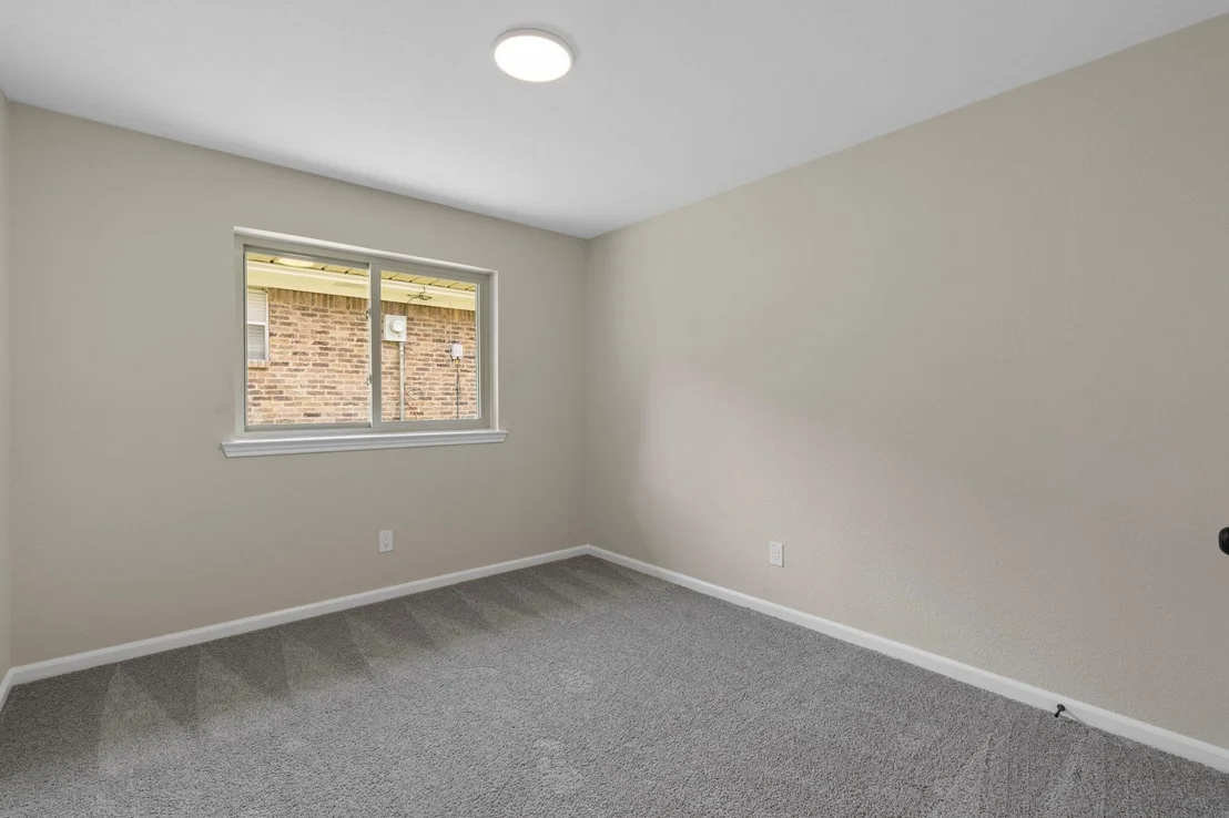 Photo of 2202 Silver Holly Lane