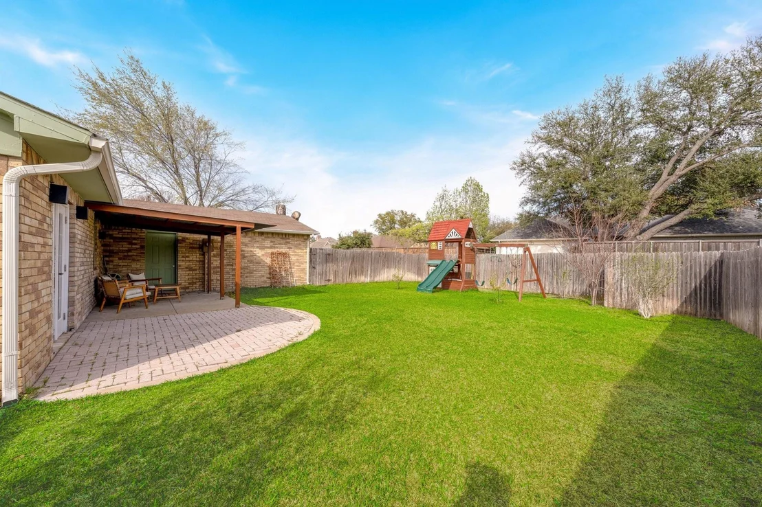 Photo of 413 Sandy Knoll Drive