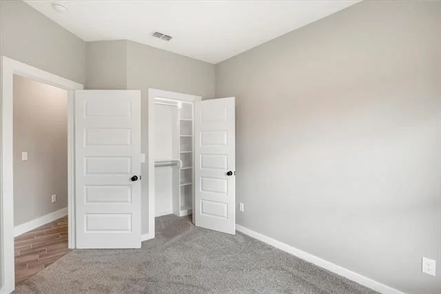 Photo of 16226 Crossing Circle
