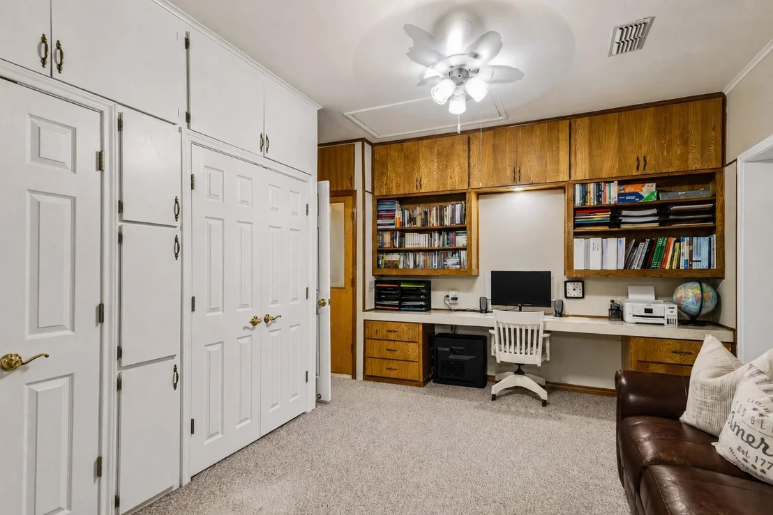 Photo of 339 Colwell Road