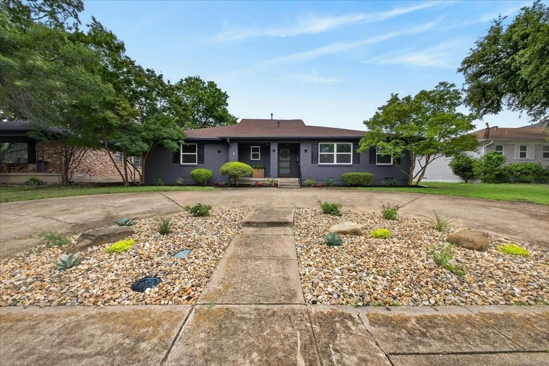 Photo of 3330 Sharpview Lane