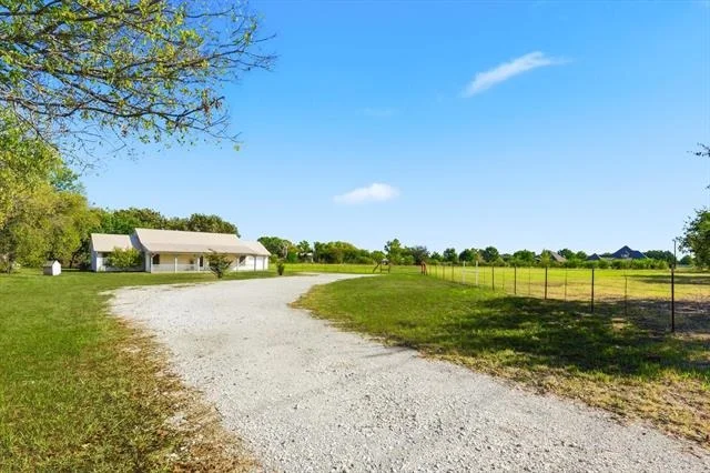 Photo of 11320 Willow Springs Road