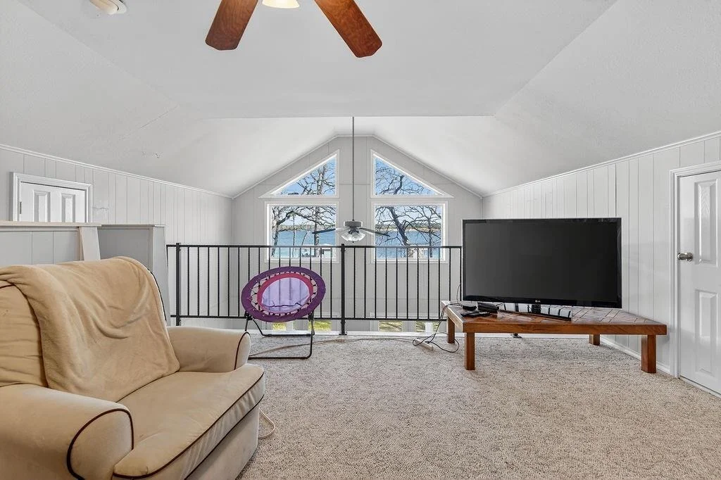 Photo of 7811 Double Oaks Road