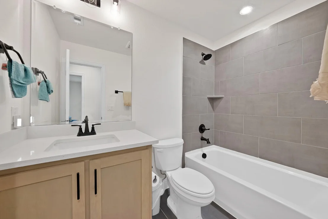 Photo of 1521 Alexander Drive