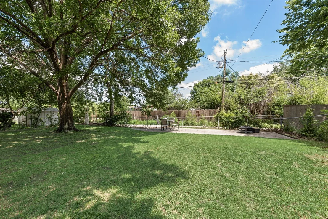 Photo of 3008 Albany Drive
