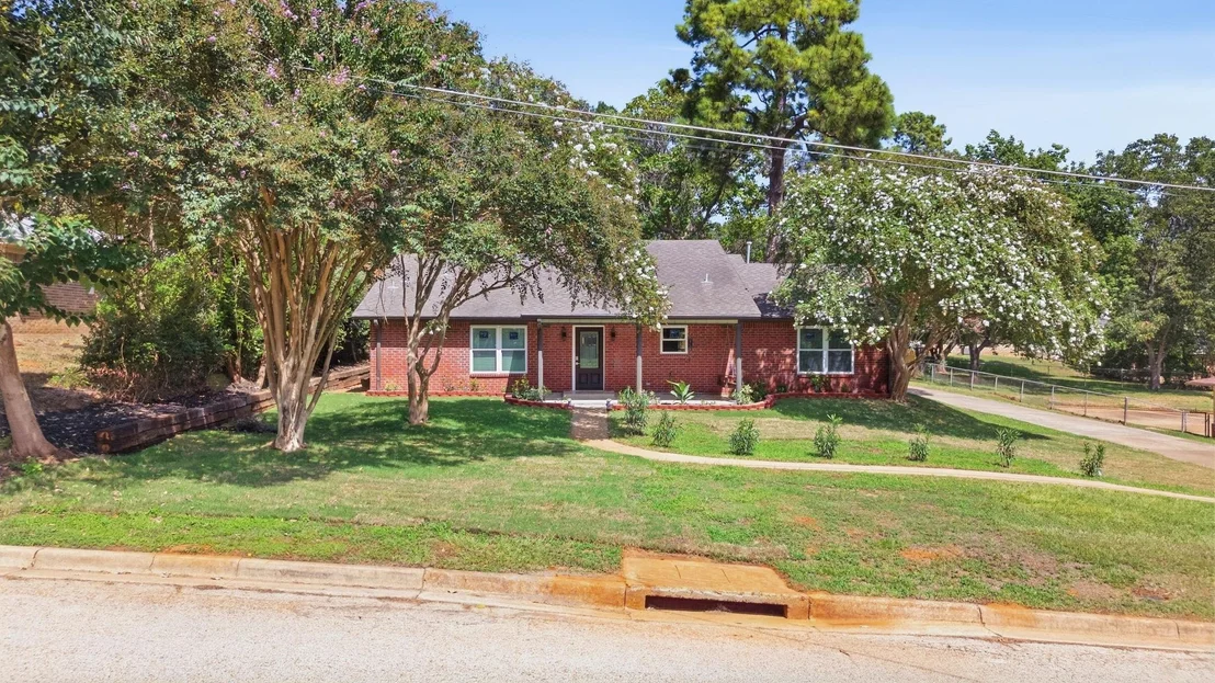 Photo of 119 Stephanie Drive