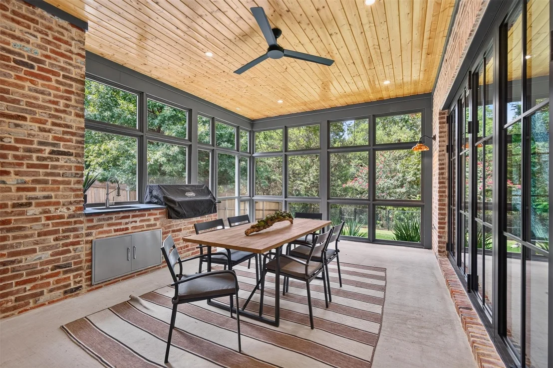 Photo of 6817 Blessing Drive