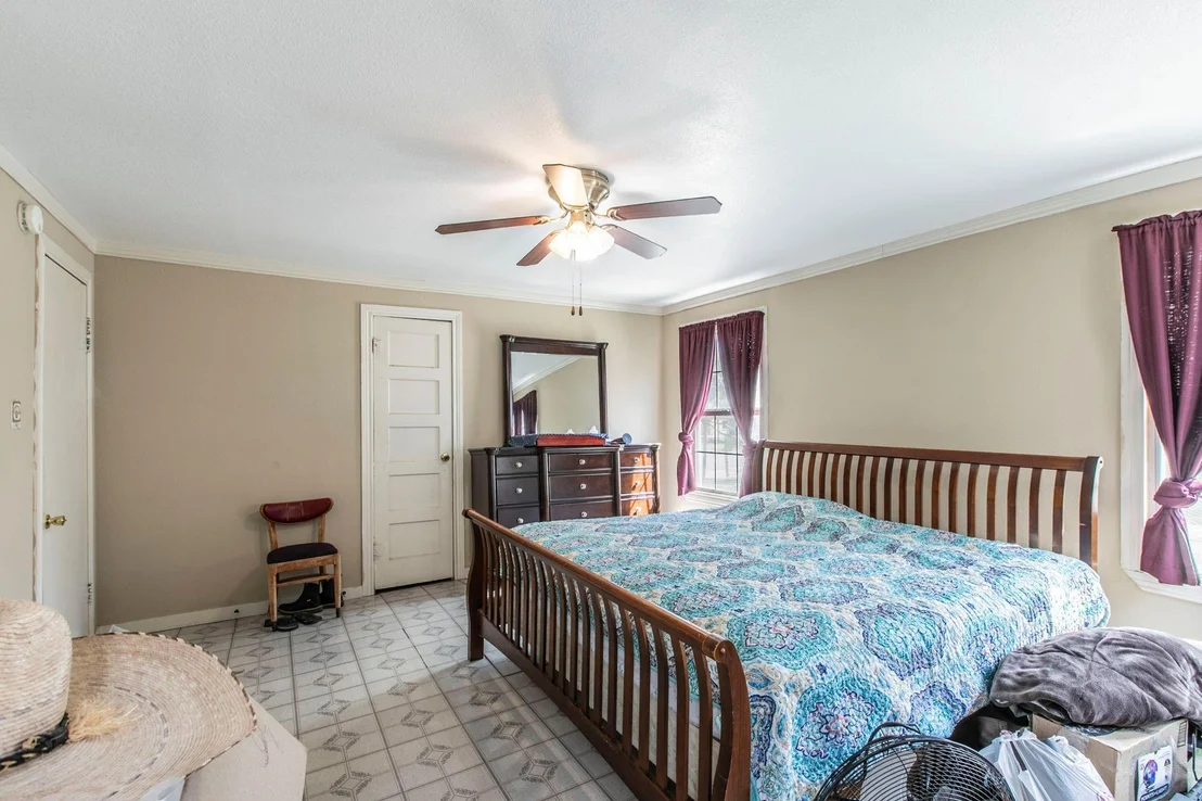 Photo of 2101 Pine Avenue