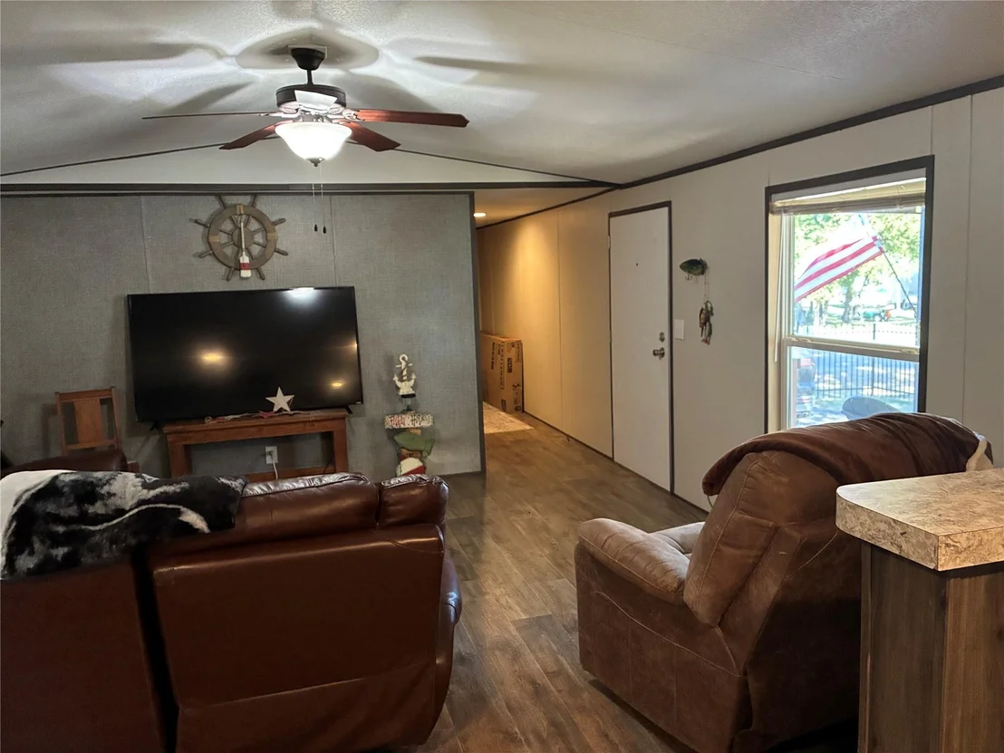 Photo of 5041 Tamarack Drive