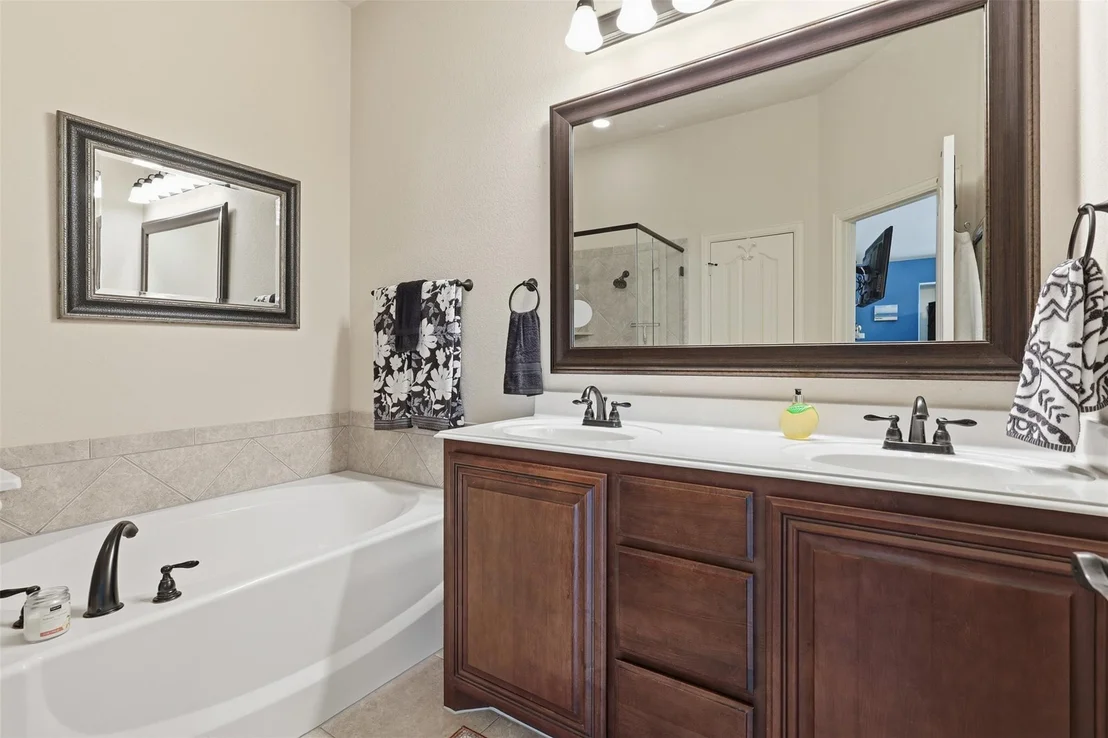 Photo of 1216 Barberry Drive