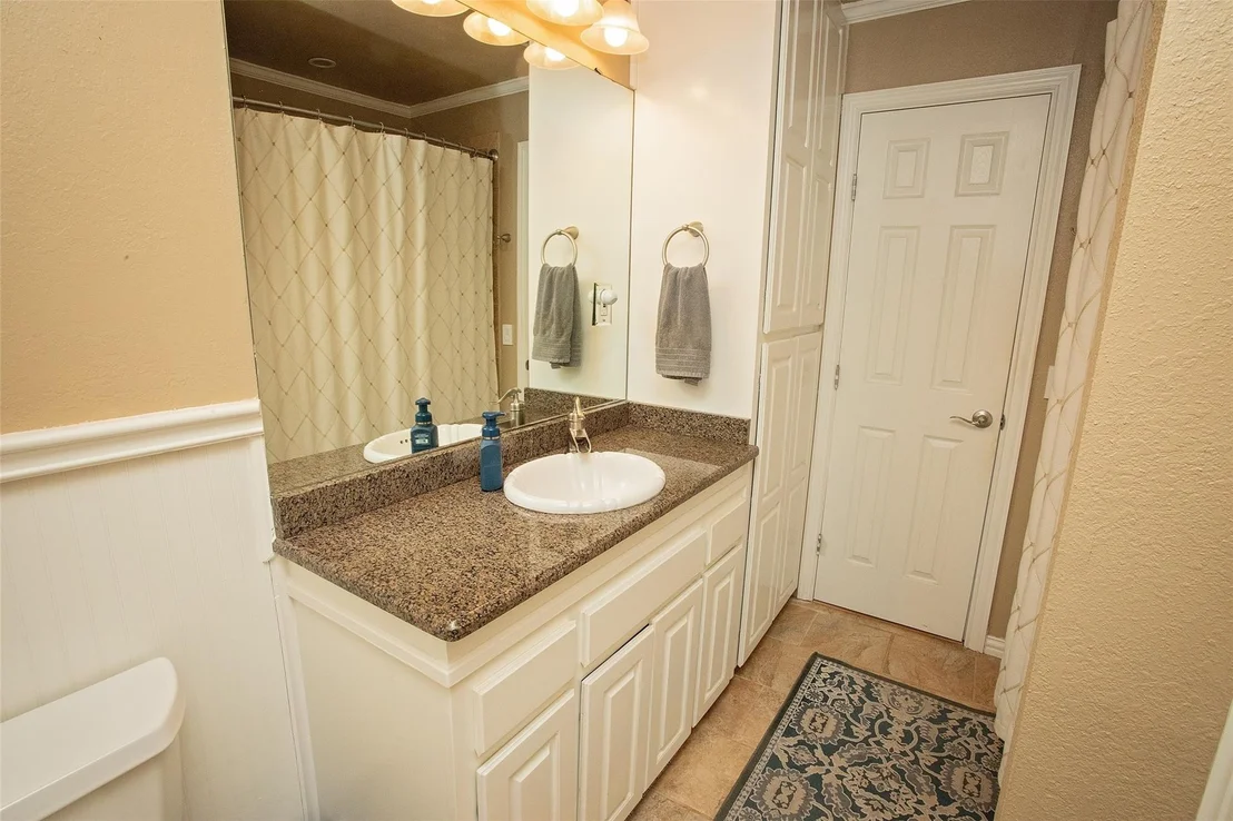 Photo of 1405 Thompson Drive