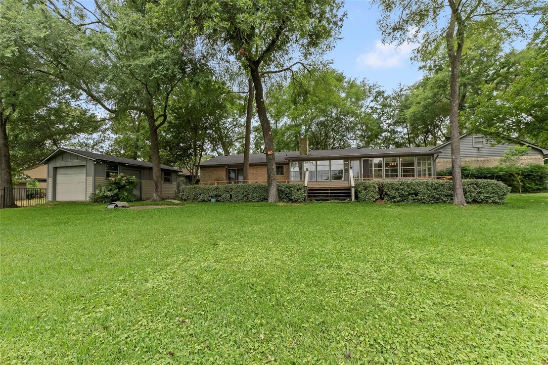 Photo of 111 Deer Island Road