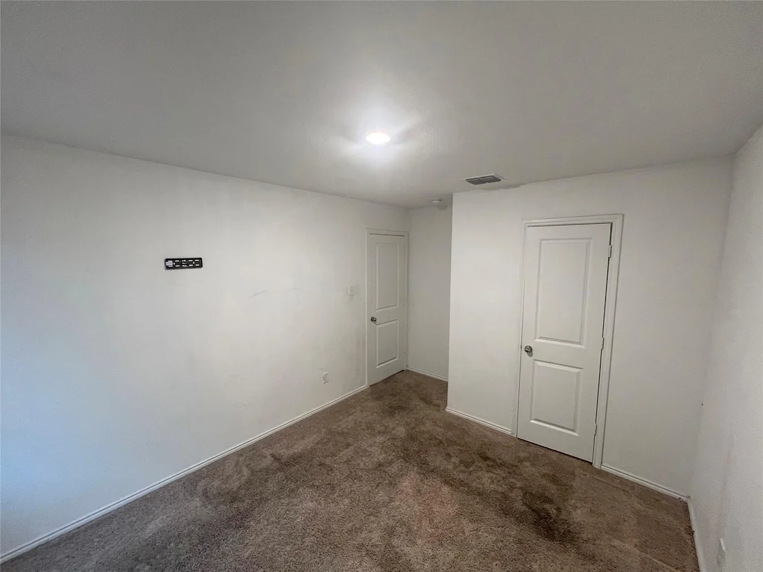 Photo of 715 Deerfern Drive