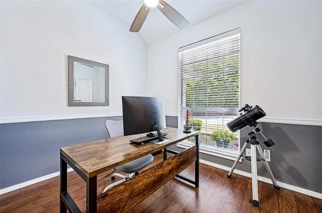 Photo of 5104 Independence Avenue