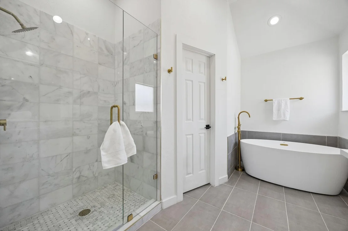 Photo of 6729 Macintosh Drive