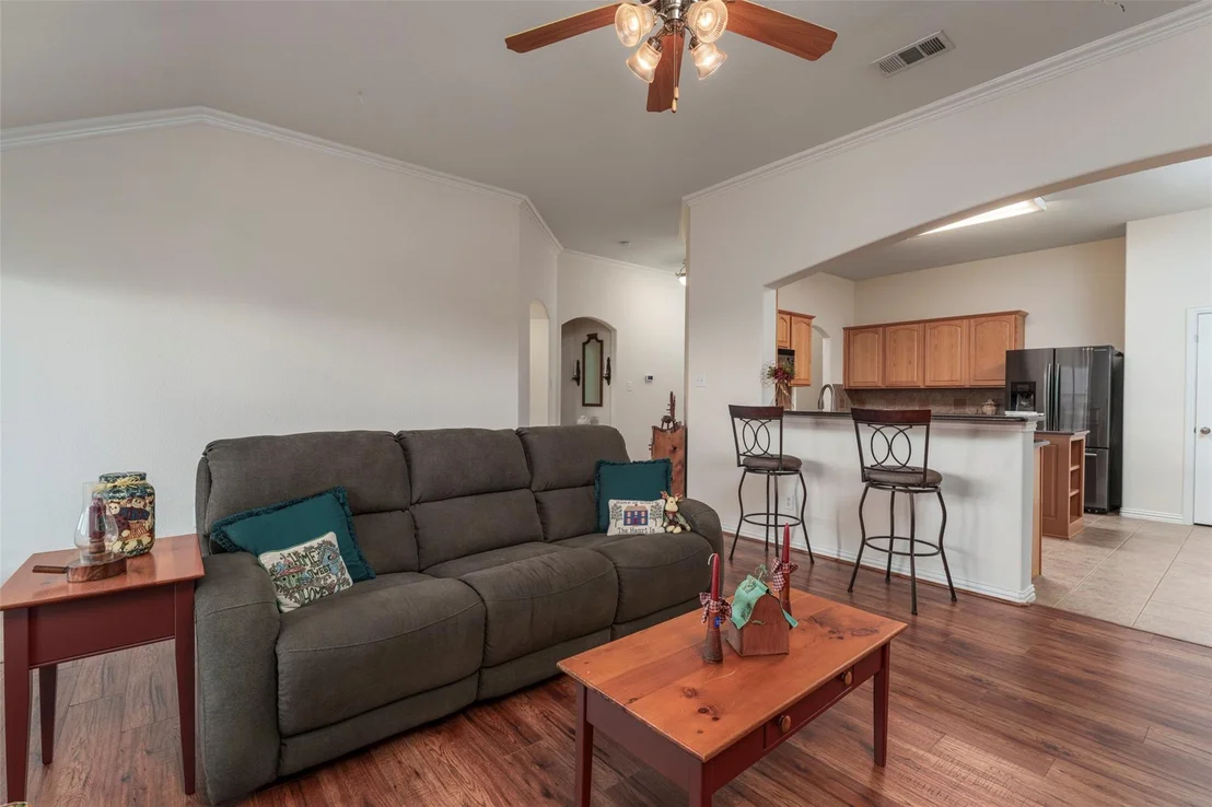 Photo of 6633 Chalk River Drive