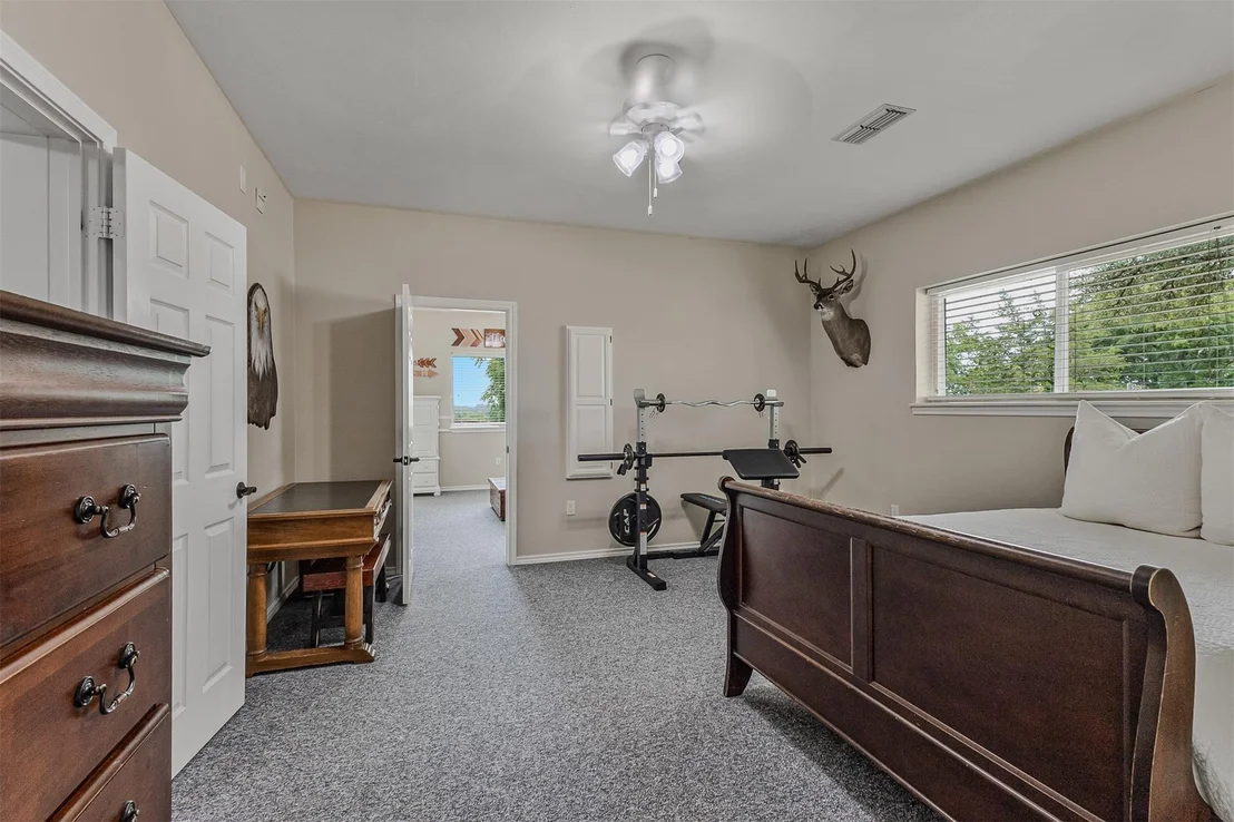 Photo of 339 Colwell Road