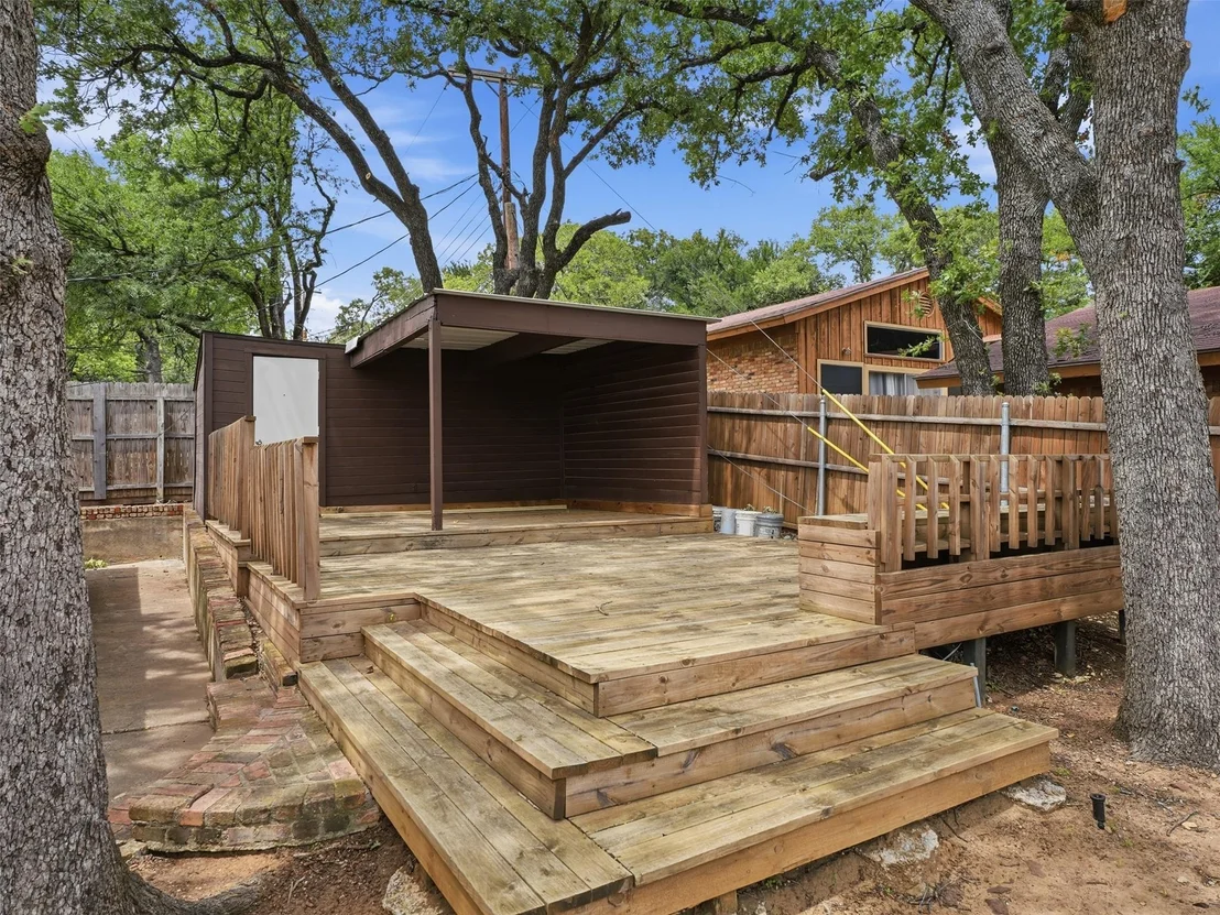 Photo of 2121 Canton Drive