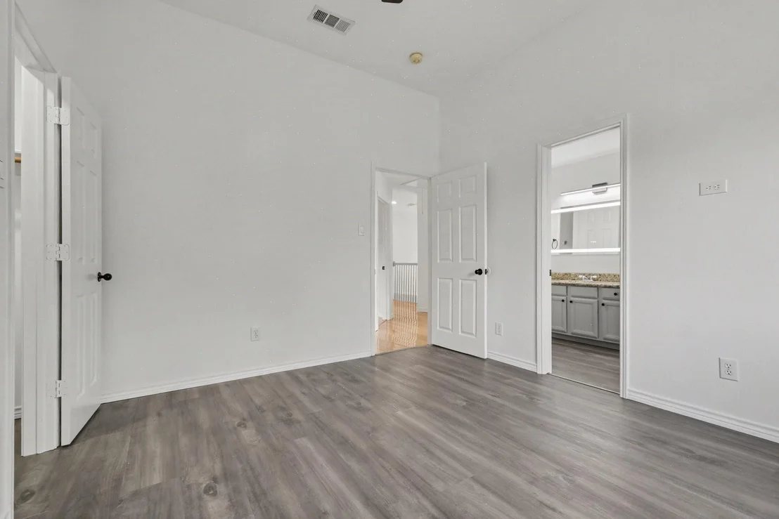 Photo of 2406 Manchester Drive
