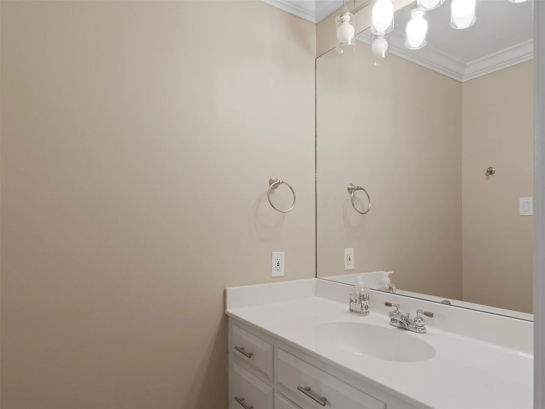 Photo of 1103 Marigold Lane
