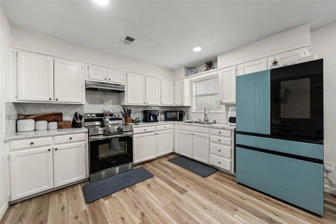 Photo of 140 Shirley Drive