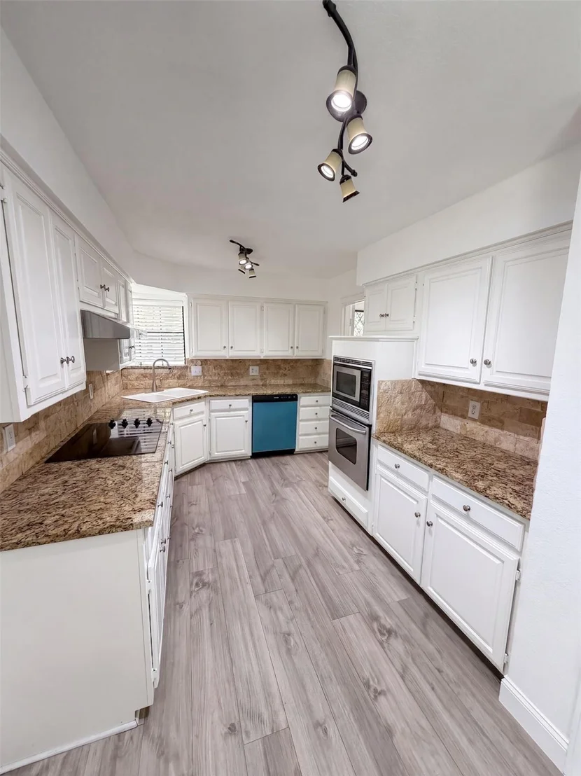 Photo of 3924 Mesa Drive