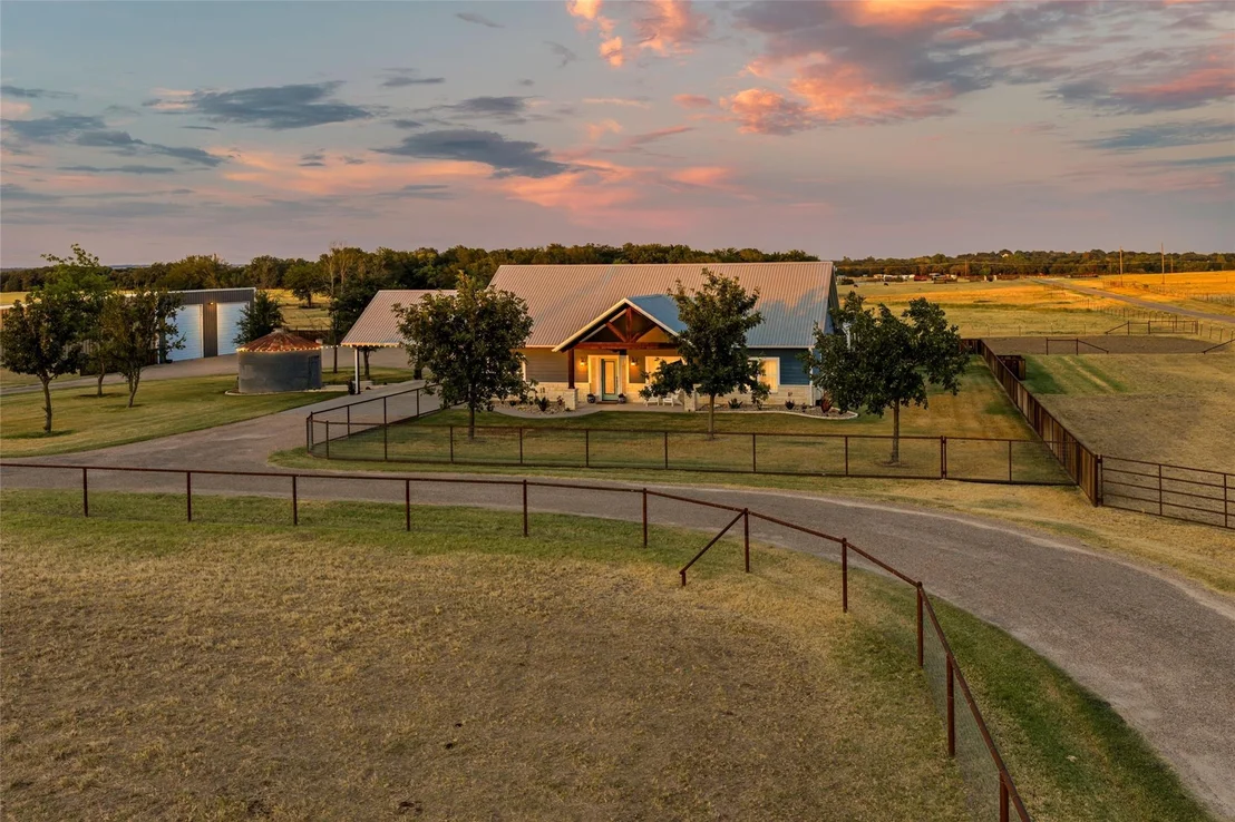 Photo of 2910 County Road 386