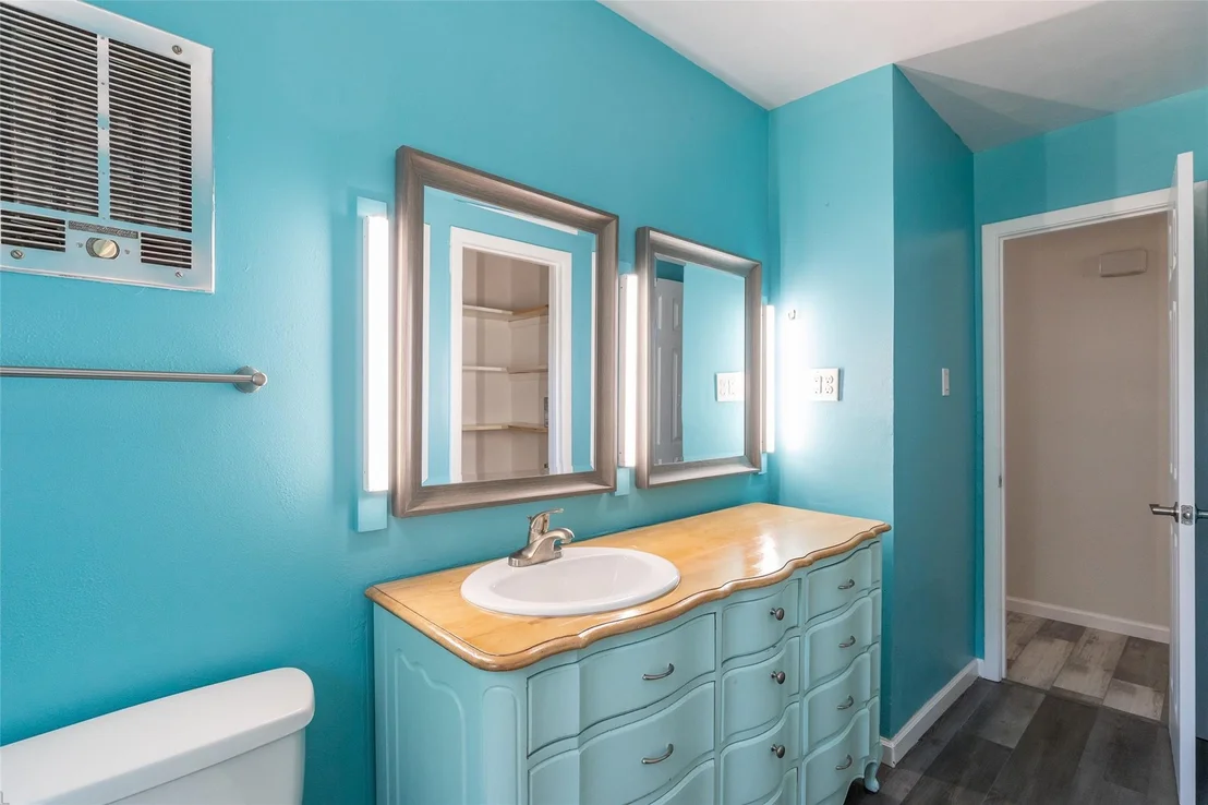 Photo of 1637 Glendale Drive