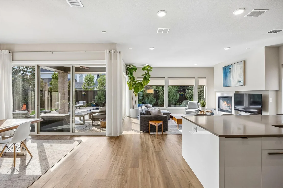 Photo of 4039 Heatherton Drive