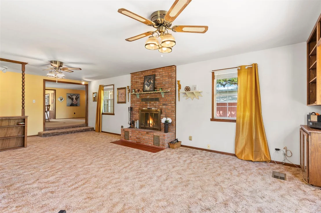 Photo of 1500 County Road 404