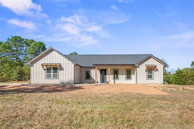 Photo of 1370 County Road 1660