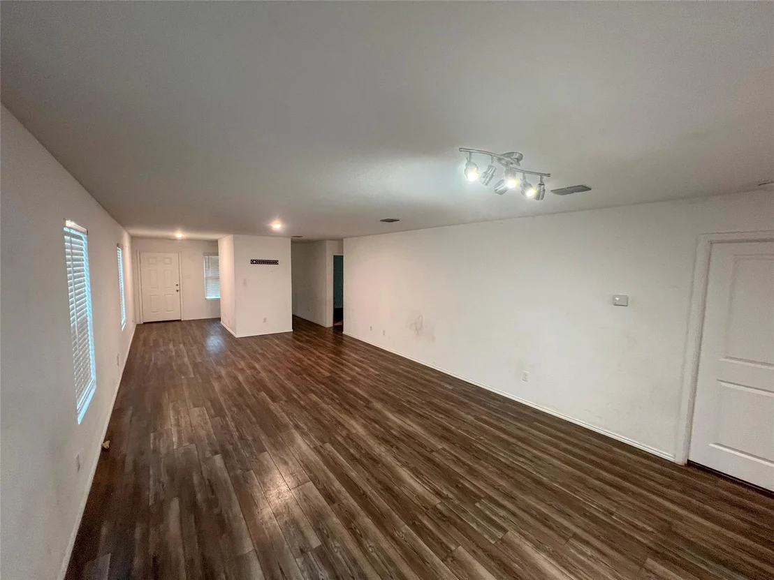 Photo of 715 Deerfern Drive