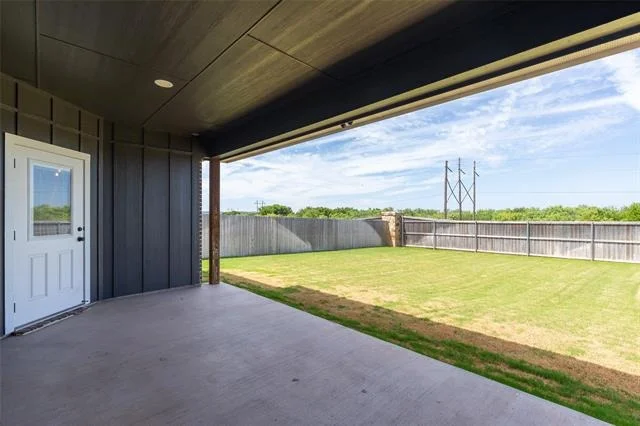 Photo of 7556 Lake Ridge Parkway