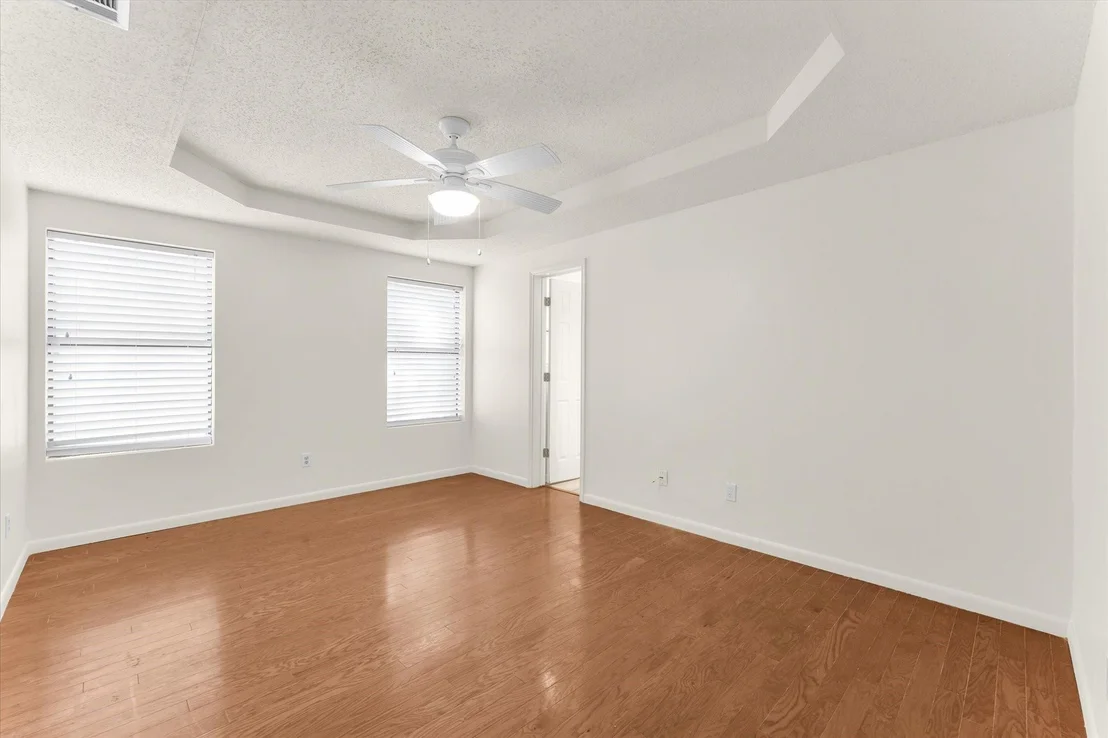 Photo of 4626 Lexington Street