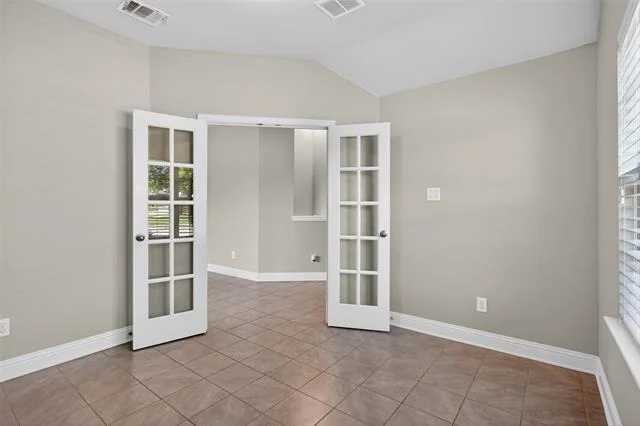 Photo of 2051 Avondown Road