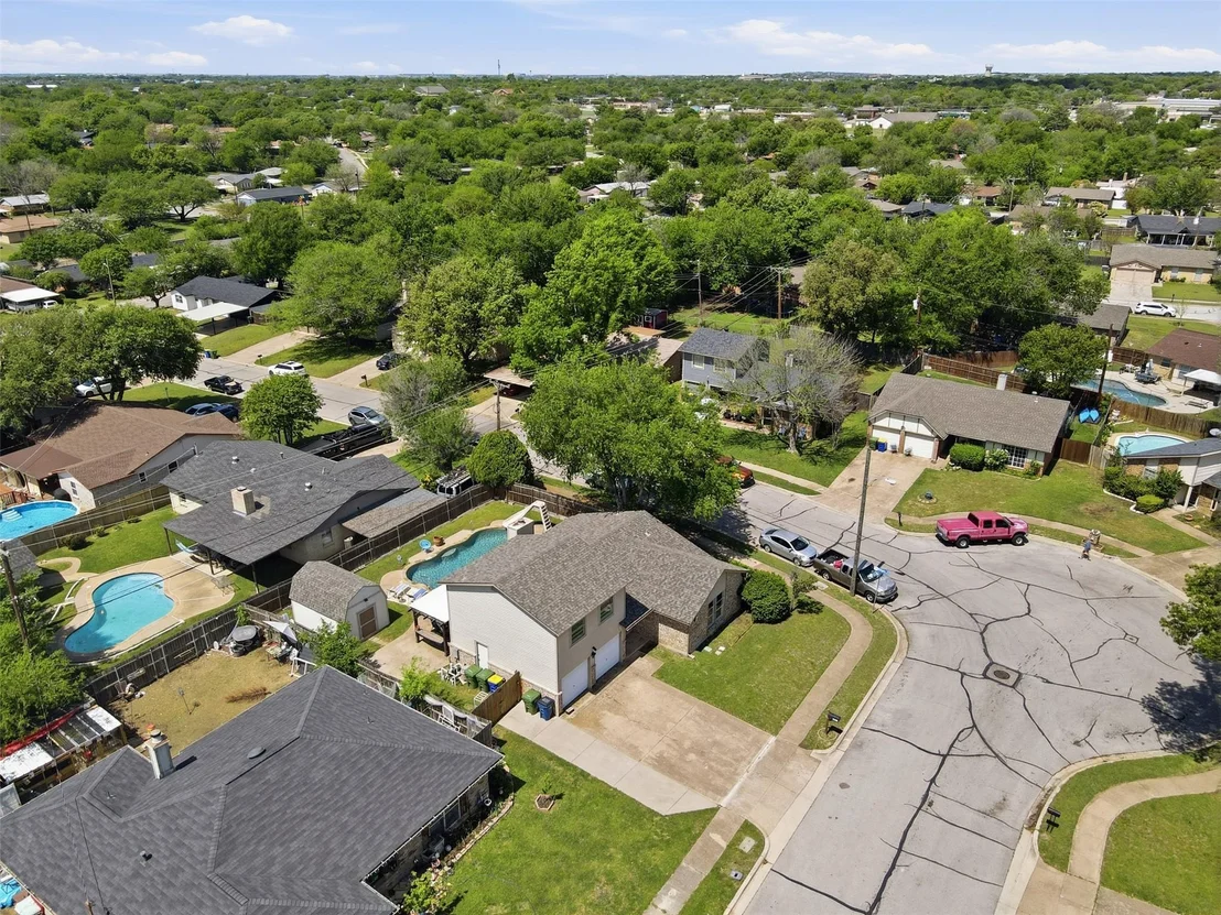Photo of 6021 Dusty Road