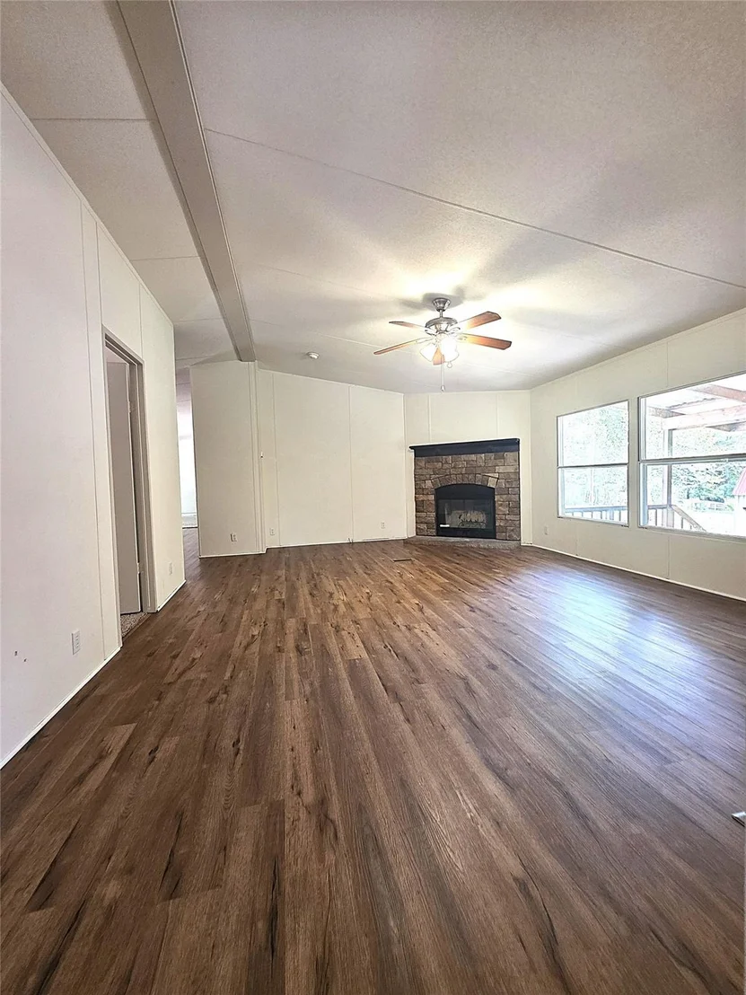Photo of 942 Balmorea Drive