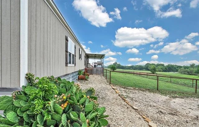 Photo of 1200 Blue Cut Road N