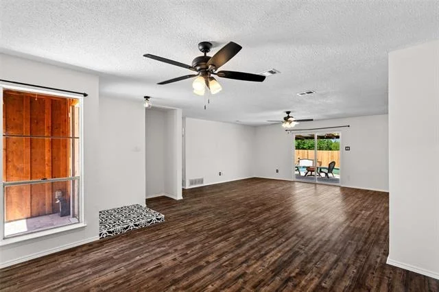 Photo of 629 Bur Oak Drive