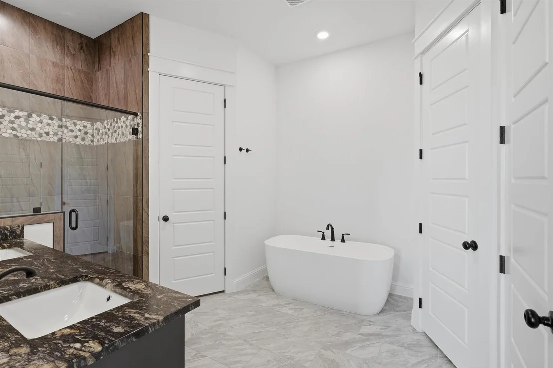 Photo of 6941 Eagle Creek Drive