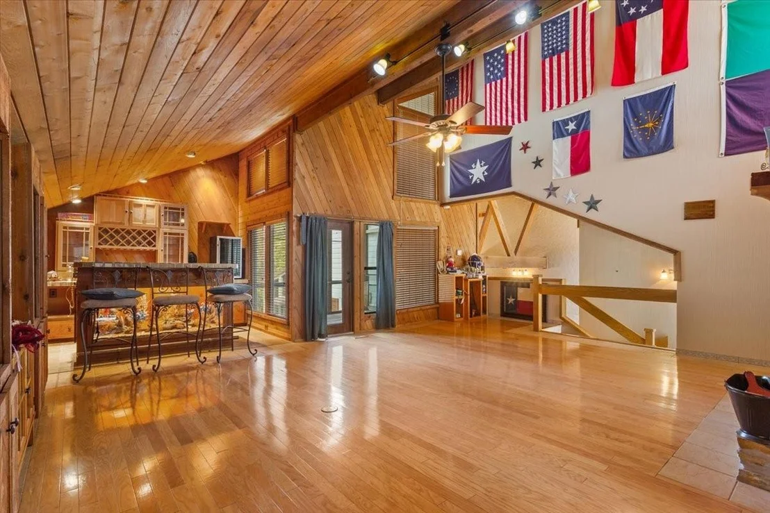 Photo of 3724 Greenleaf Drive