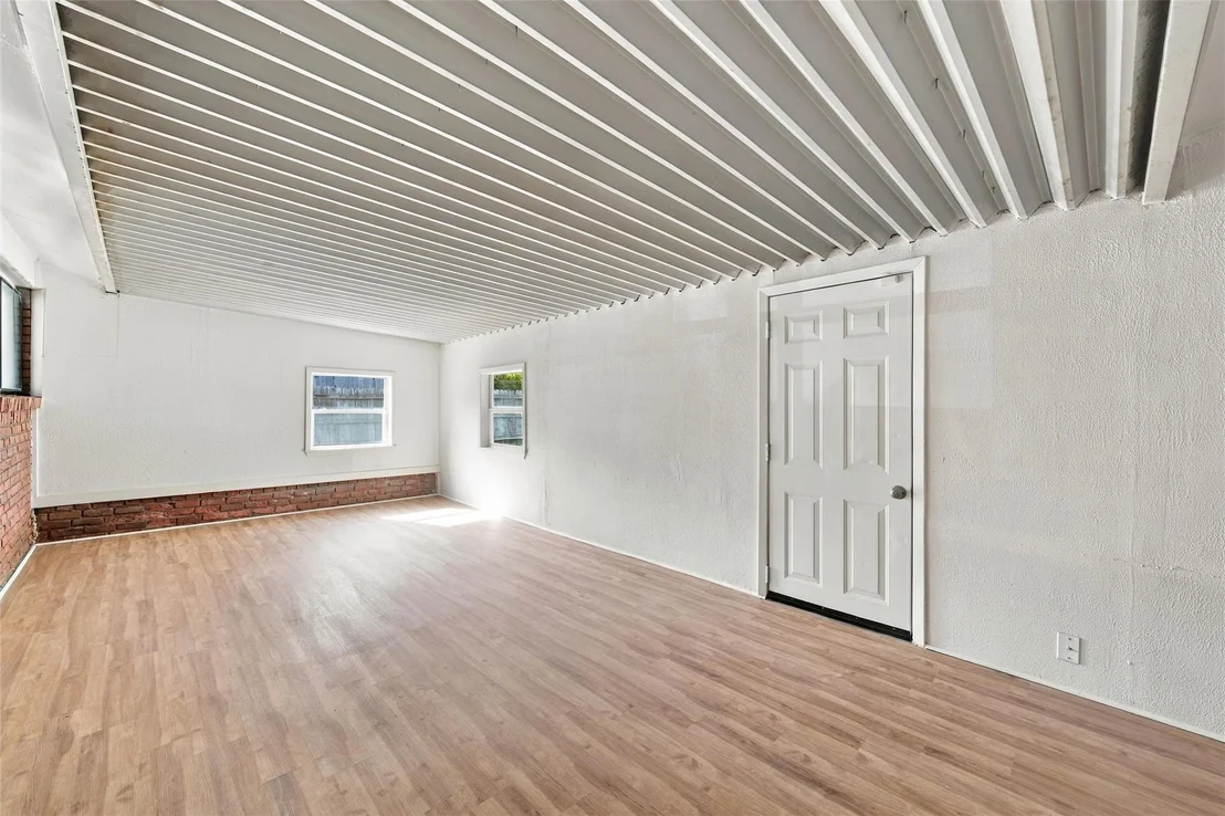 Photo of 1720 Mountainview Drive