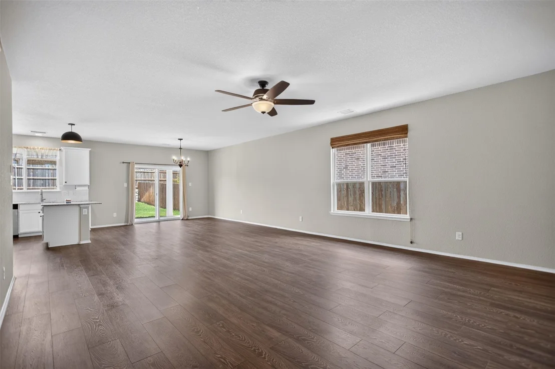 Photo of 2143 Mossbrook Drive