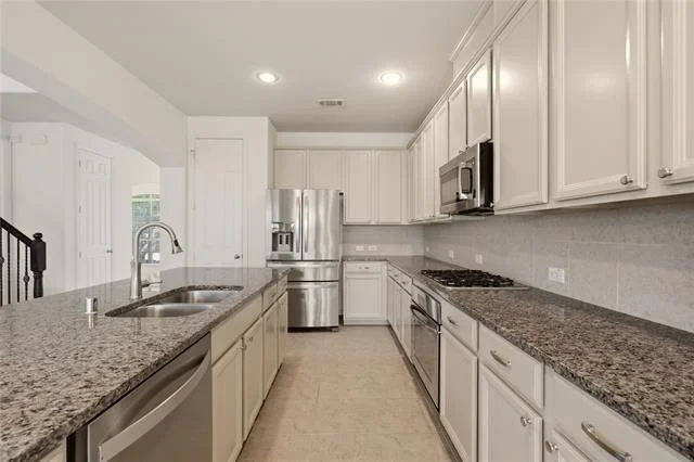 Photo of 201 Oak Point Drive