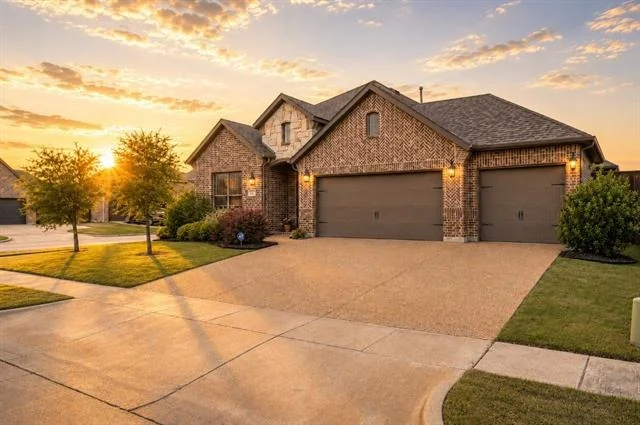 Photo of 1024 Macaw Drive