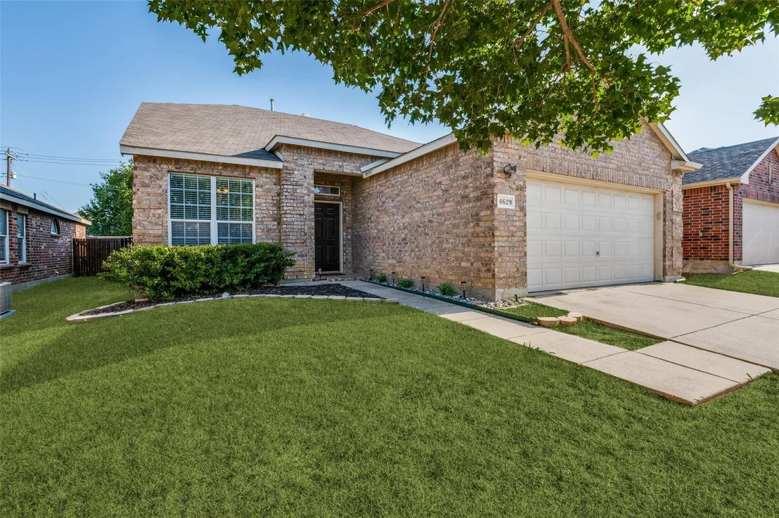 Photo of 4629 Indian Rock Drive
