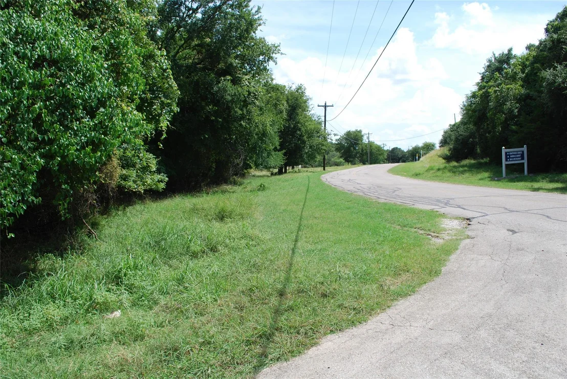 Photo of 15013 Golf Drive