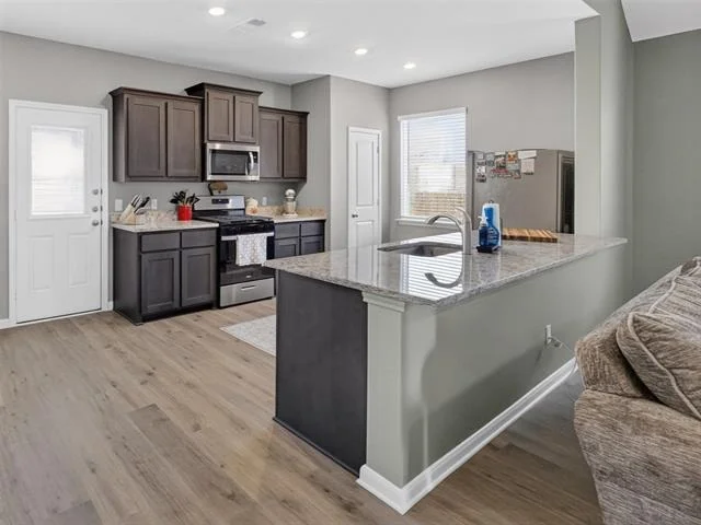 Photo of 905 Cawthorne Trail