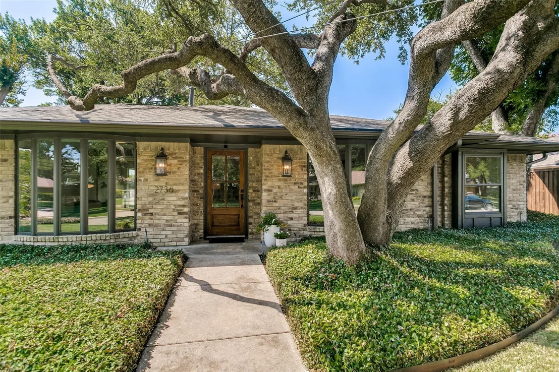 Photo of 2736 Grandview Drive